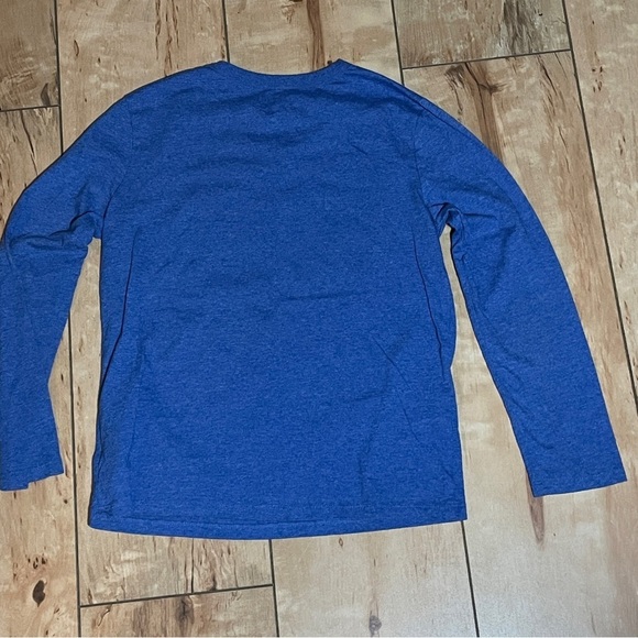 Gap Kids - 2 long sleeve graphic tees - boys size Medium - blue, navy - EUC - Picture 4 of 7